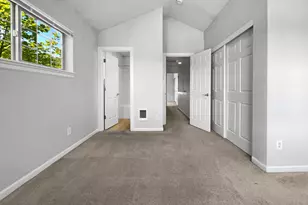 6001 NE Holladay St, Portland, OR 97213 - Photo 8