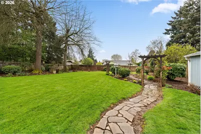 1360 Taft St, Eugene, OR 97402 - Photo 24