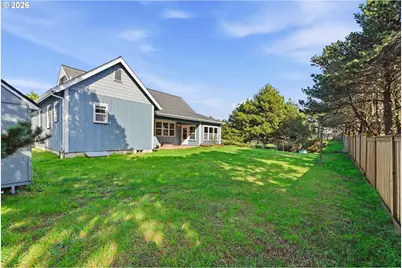 1027 Seabird Dr SW, Bandon, OR 97411 - Photo 42