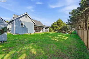 1027 Seabird Dr SW, Bandon, OR 97411 - Photo 42