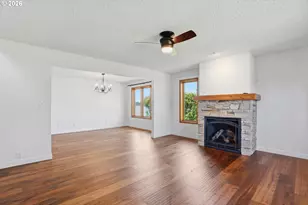 954 S A St, Washougal, WA 98671 - Photo 6