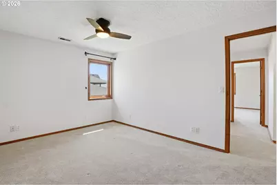 954 S A St, Washougal, WA 98671 - Photo 32
