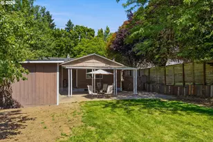 9118 N Smith St, Portland, OR 97203 - Photo 32