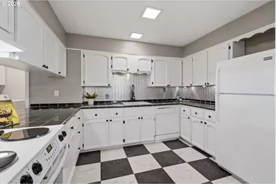 9118 N Smith St, Portland, OR 97203 - Photo 14