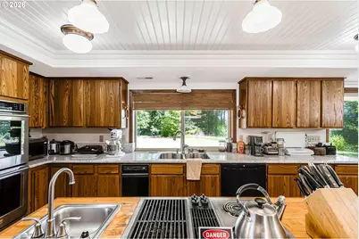 36753 NE 212th Ave, Yacolt, WA 98675 - Photo 28