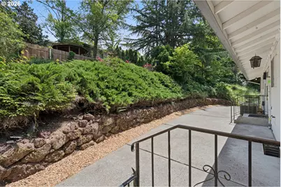 860 NW Battaglia Ave, Gresham, OR 97030 - Photo 44