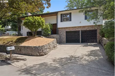 860 NW Battaglia Ave, Gresham, OR 97030 - Photo 2