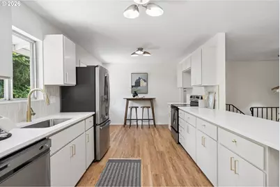 860 NW Battaglia Ave, Gresham, OR 97030 - Photo 14