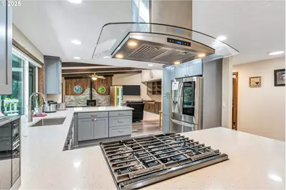 5526 Serenity Dr, Salem, OR 97317 - Photo 14