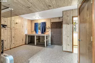 5526 Serenity Dr, Salem, OR 97317 - Photo 38