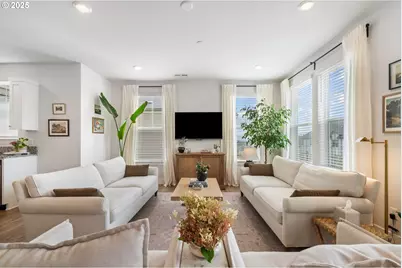 14410 SW 165th Ave, Tigard, OR 97224 - Photo 10