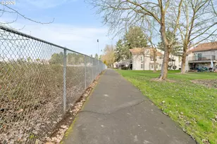 10371 SW Trapper Terrace, Beaverton, OR 97008 - Photo 38