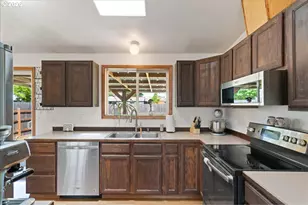 571 McCall Way, Philomath, OR 97370 - Photo 14
