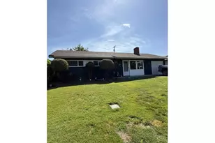 247 Oak St, Riddle, OR 97469 - Photo 2