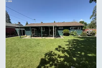 247 Oak St, Riddle, OR 97469 - Photo 16