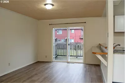 7927 N Fessenden St, Portland, OR 97203 - Photo 22