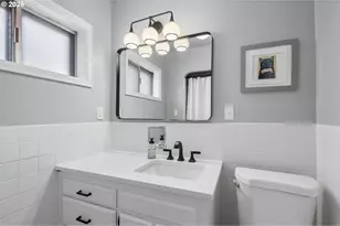 2731 SE Market St, Portland, OR 97214 - Photo 16