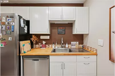 12445 SE Main St, Portland, OR 97233 - Photo 12