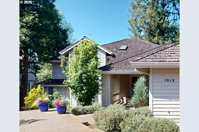 1912 Sunburst Ter, West Linn, OR 97068 - Photo 2