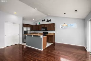 553 S 48th Pl, Springfield, OR 97478 - Photo 6