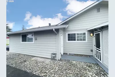 403 E Clackamas Cir, Woodburn, OR 97071 - Photo 32