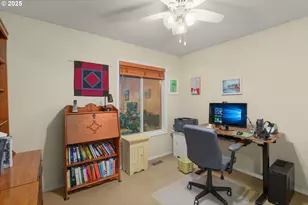 5007 SW Canterbury Ln, Portland, OR 97219 - Photo 14