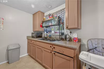 662/664 NW Connell Ave, Hillsboro, OR 97124 - Photo 22