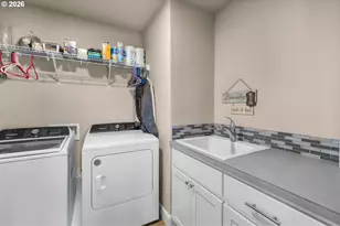 1132 NW Golf Course Dr, Madras, OR 97741 - Photo 18