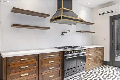 1408 SW Vista Ave, Portland, OR 97201 - Photo 10