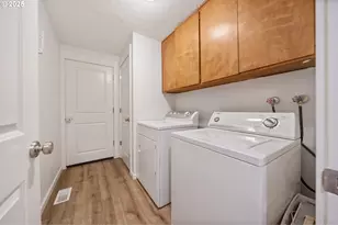 3635 Lachs Ct, Salem, OR 97302 - Photo 32