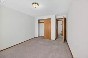 13670 SE Bush St, Portland, OR 97236 - Photo 20