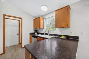 13670 SE Bush St, Portland, OR 97236 - Photo 14