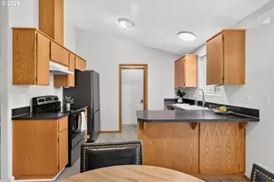 13670 SE Bush St, Portland, OR 97236 - Photo 12