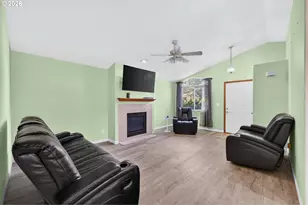 13670 SE Bush St, Portland, OR 97236 - Photo 8