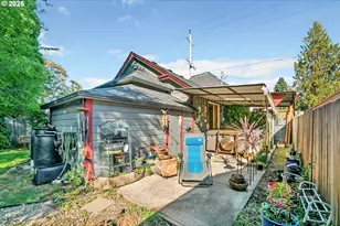 637 NE 17th St, Salem, OR 97301 - Photo 24