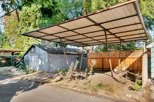 637 NE 17th St, Salem, OR 97301 - Photo 32