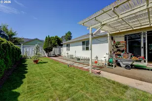17440 SW Stark St, Beaverton, OR 97006 - Photo 36