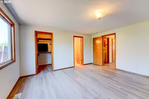 17440 SW Stark St, Beaverton, OR 97006 - Photo 20