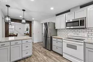 204 W Wilson St, Yacolt, WA 98675 - Photo 12