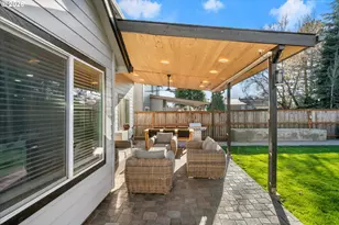 3121 NE Glencoe Oaks Pl, Hillsboro, OR 97124 - Photo 24