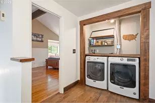 2031 Dogwood Dr, Eugene, OR 97405 - Photo 28