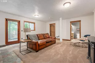2031 Dogwood Dr, Eugene, OR 97405 - Photo 32