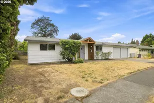 2040 Princeton Dr, Eugene, OR 97405 - Photo 2