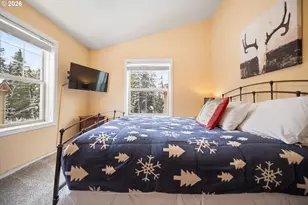 87786 E Creek Ridge Rd, Government Camp, OR 97028 - Photo 18