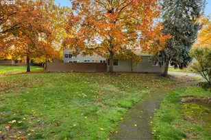 1696 NW Rolling Hill Dr, Beaverton, OR 97006 - Photo 24