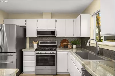 1696 NW Rolling Hill Dr, Beaverton, OR 97006 - Photo 6