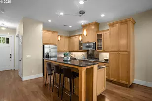 10546 SW Windwood Wy, Portland, OR 97225 - Photo 8