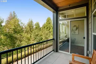 10546 SW Windwood Wy, Portland, OR 97225 - Photo 14