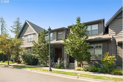 10546 SW Windwood Way, Portland, OR 97225 - Photo 2