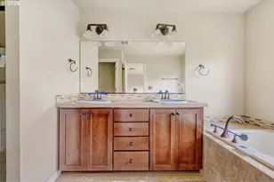 8633 SW Vale Ct, Wilsonville, OR 97070 - Photo 16